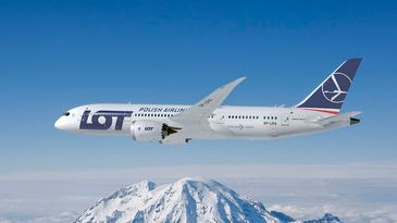 LOT Polish Airlines Boeing 787 Dreamliner