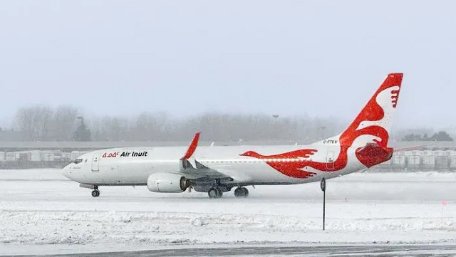Boeing737800combi Air Inuit