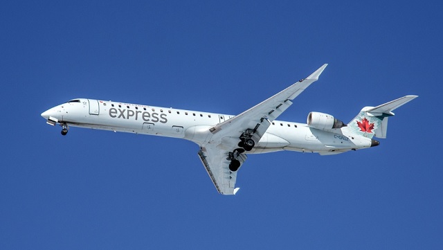 Air Canada Express Cr J900